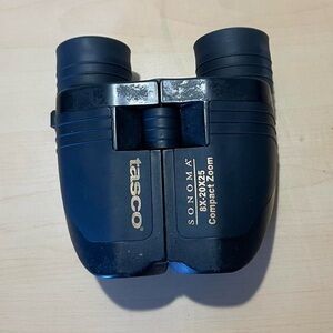 Sonoma 8x20 Compact Zoom Binoculars